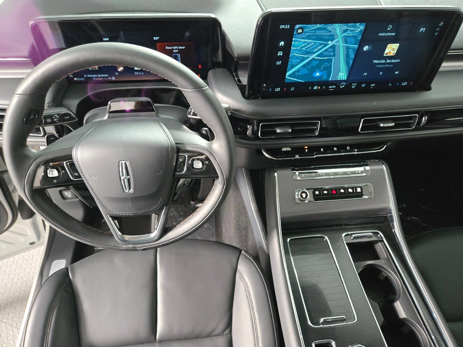 New 2026 Lincoln Aviator AWD image 17