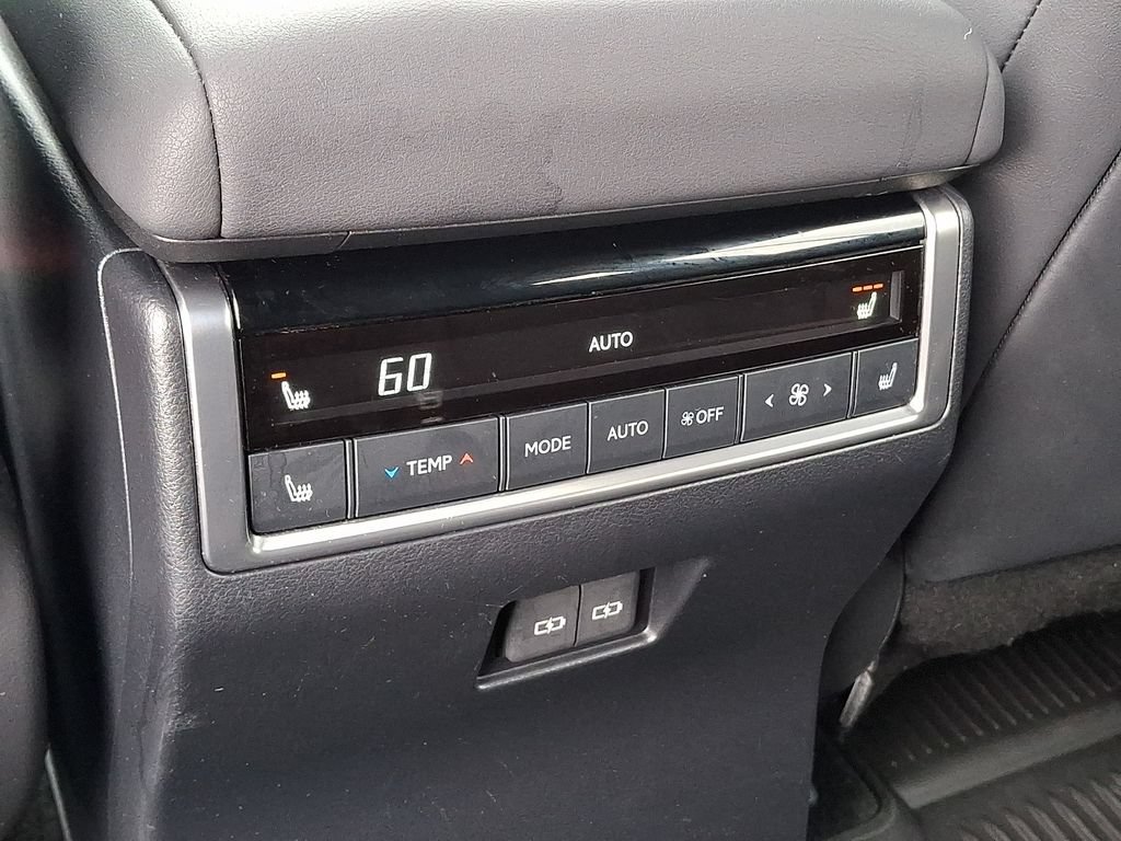 Used 2024 Lexus GX 550 w/ Accessory Package (2T) AWD/4WD image 11