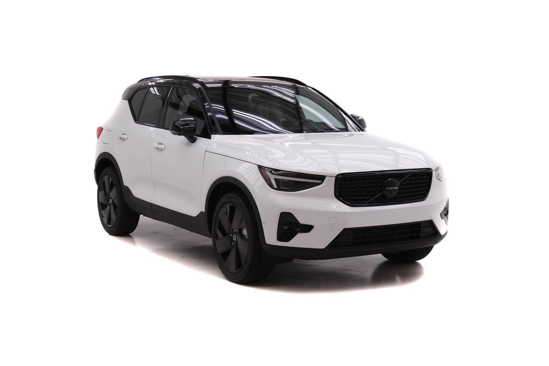 New 2026 Volvo XC40 B5 Ultra w/ Protection Package Premier AWD/4WD image 2