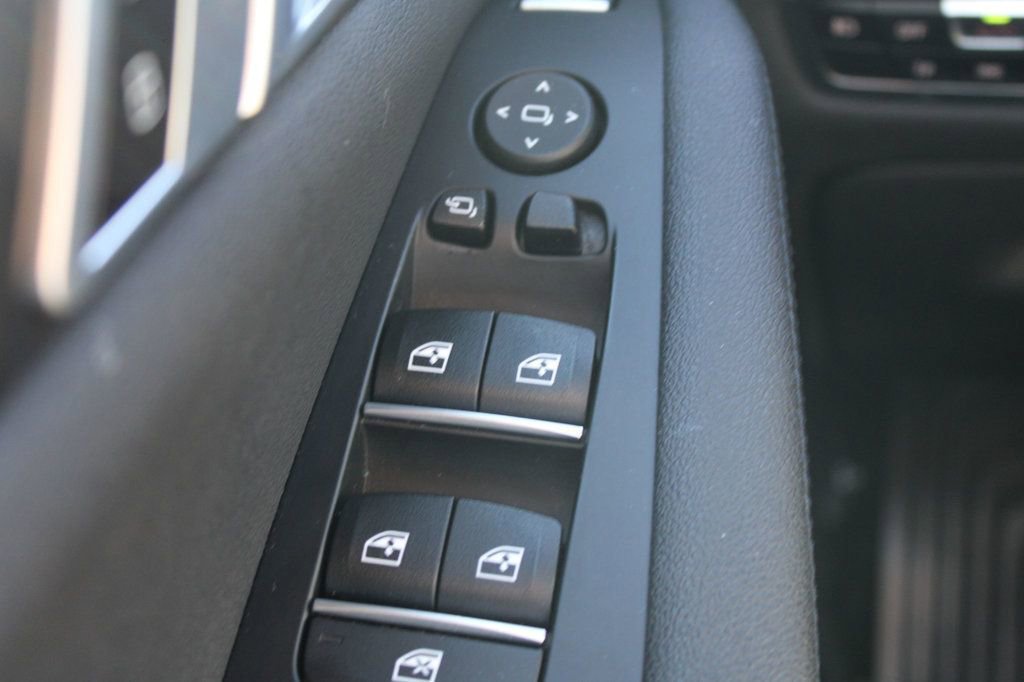 Used 2020 BMW X5 xDrive40i w/ Premium Package image 27