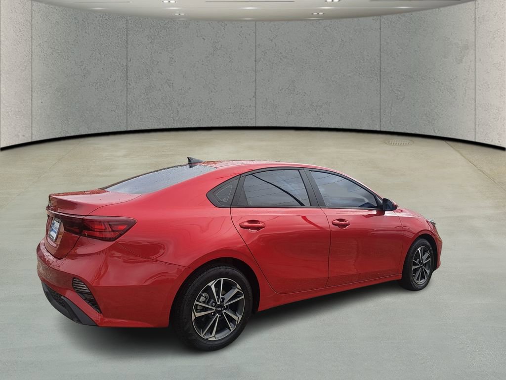 Used 2024 Kia Forte LXS image 6