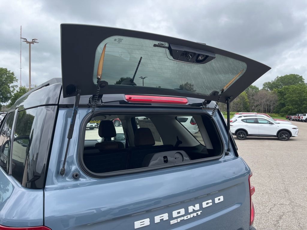 New 2025 Ford Bronco Sport Outer Banks w/ Sasquatch Outer Banks Package image 13