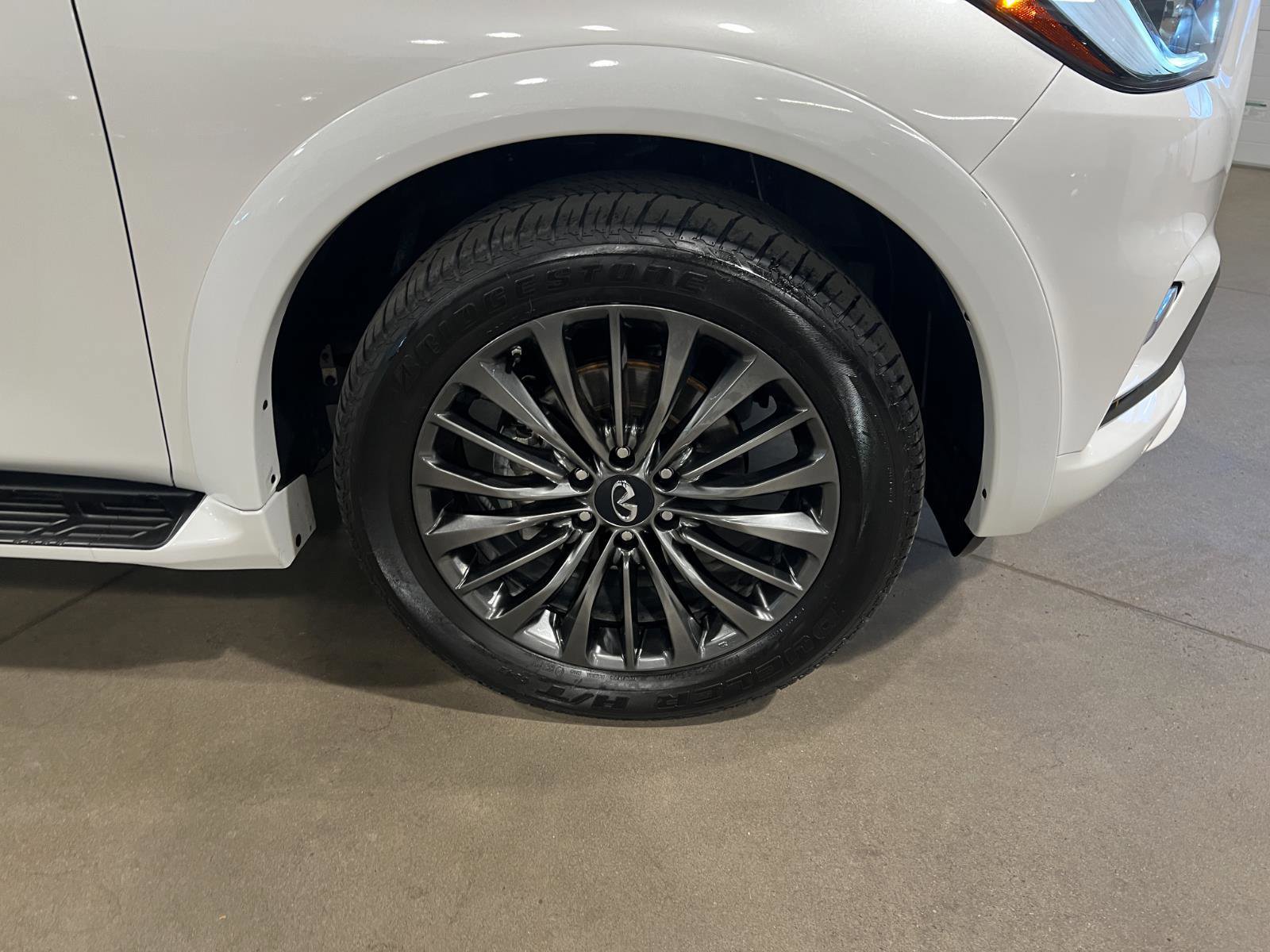 Used 2024 INFINITI QX80 Sensory image 48