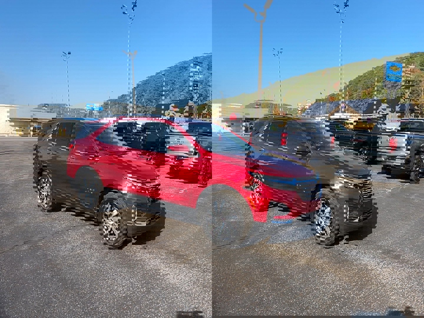 Used 2024 Chevrolet Equinox Premier image 1