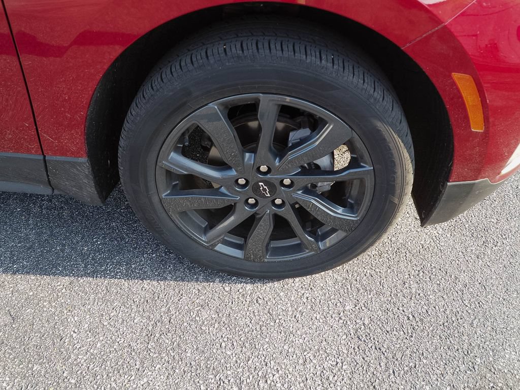 Used 2023 Chevrolet Equinox RS w/ RS Leather Package FWD image 7