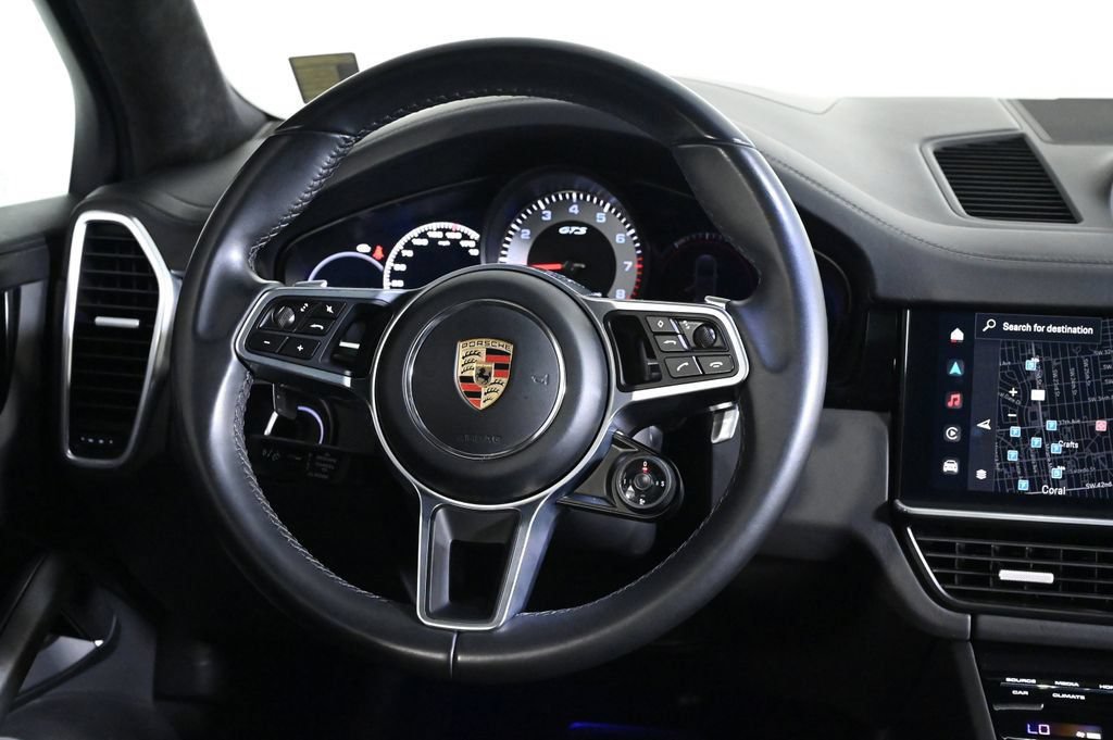 Certified 2023 Porsche Cayenne GTS AWD/4WD image 12