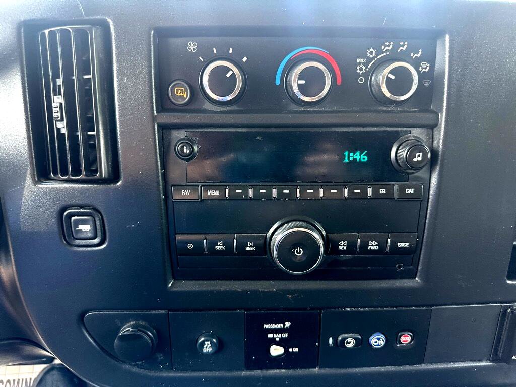 Used 2015 Chevrolet Express 3500 LS image 39