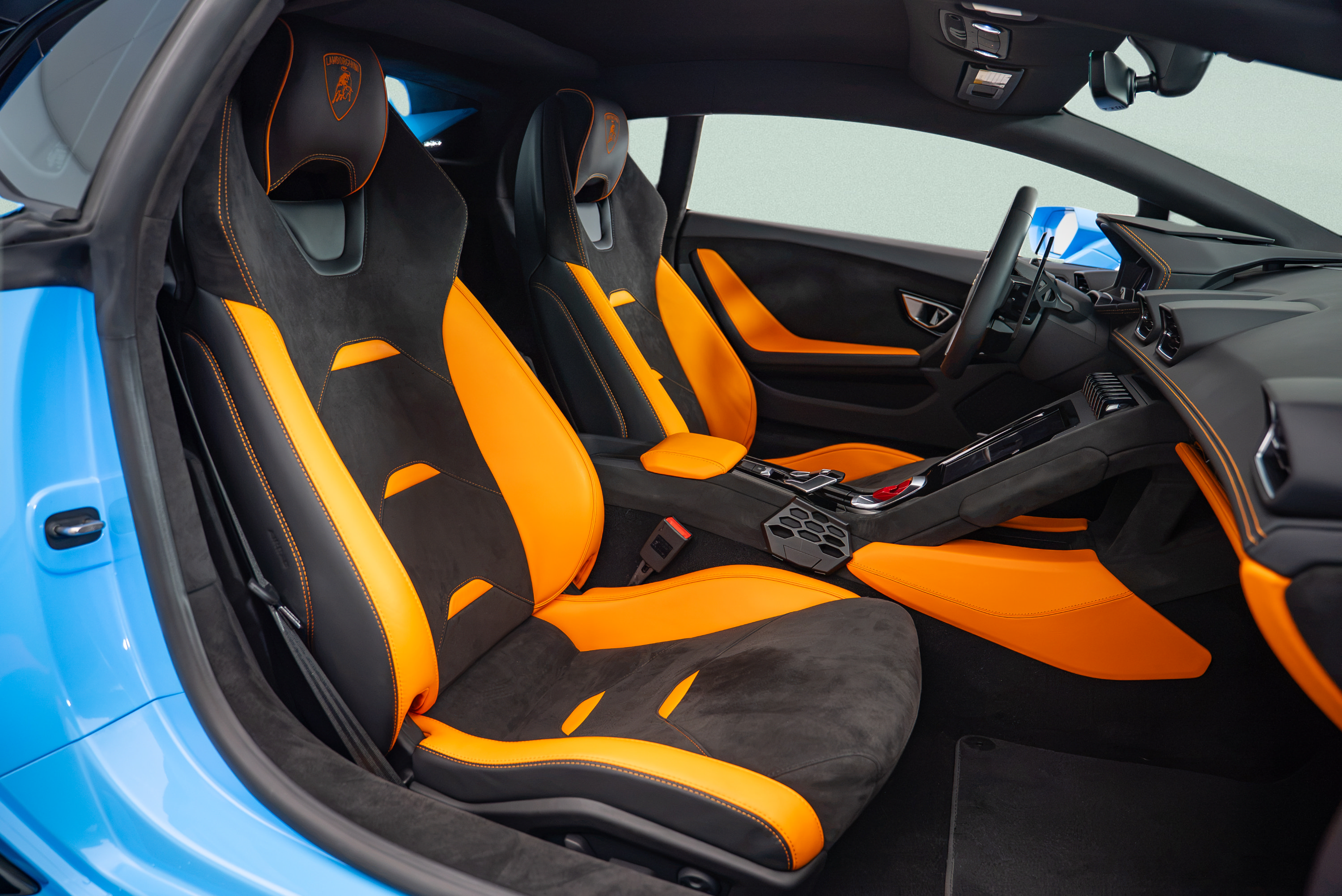 Used 2024 Lamborghini Huracan Tecnica RWD image 10