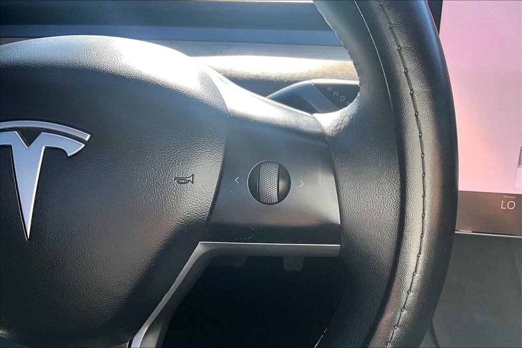 Used 2022 Tesla Model 3 Long Range AWD/4WD image 18