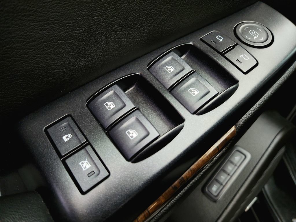 Used 2018 Chevrolet Tahoe LT image 29