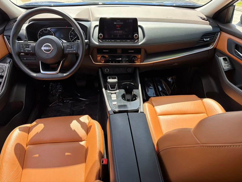 Certified 2023 Nissan Rogue SV image 14