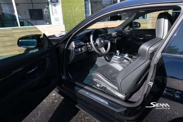 Used 2018 BMW M4 Coupe image 40