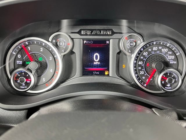 New 2026 RAM 2500 Tradesman AWD/4WD image 17
