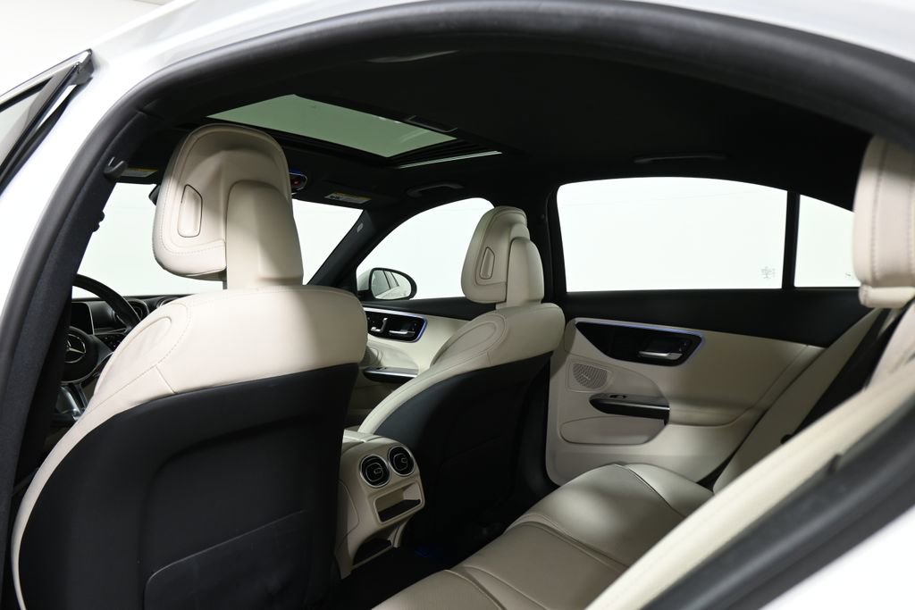 Used 2023 Mercedes-Benz C 300 4MATIC Sedan image 31