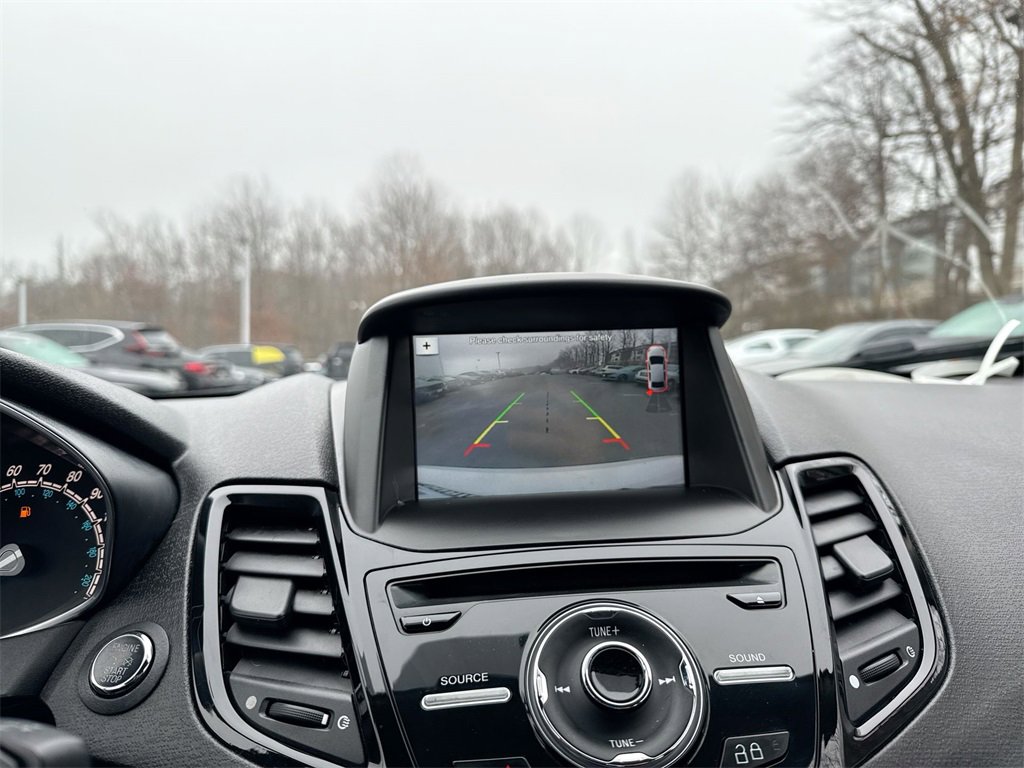 Used 2018 Ford Fiesta Titanium image 22