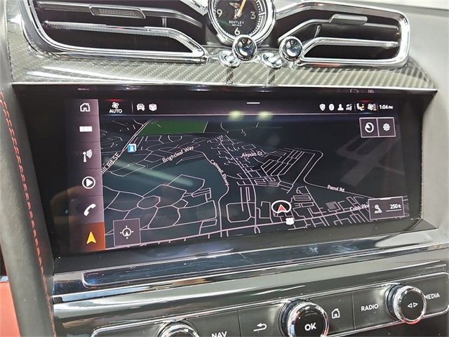 Used 2022 Bentley Bentayga image 37