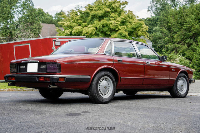 Used 1988 Jaguar XJ Vanden Plas RWD image 6