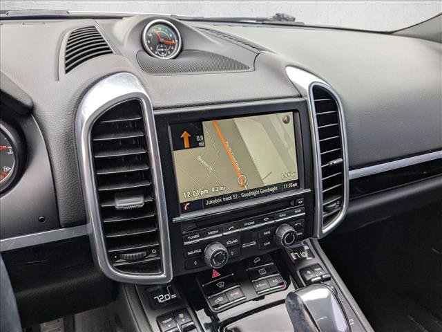 Used 2016 Porsche Cayenne AWD/4WD image 12