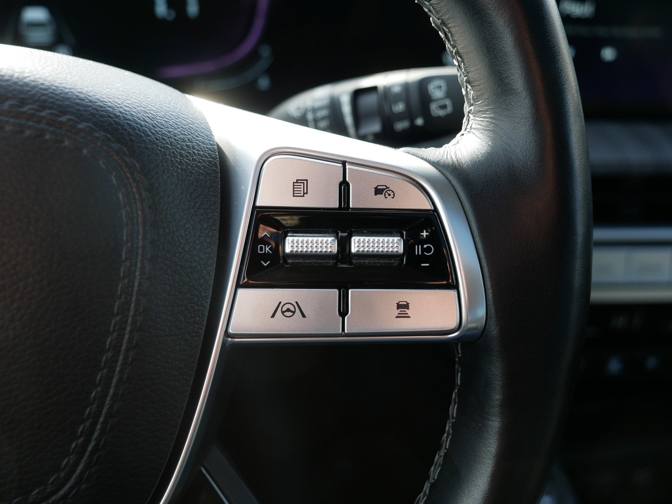 Certified 2023 Kia Telluride EX image 30