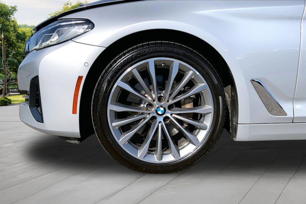 Used 2021 BMW 530i w/ Convenience Package RWD image 32