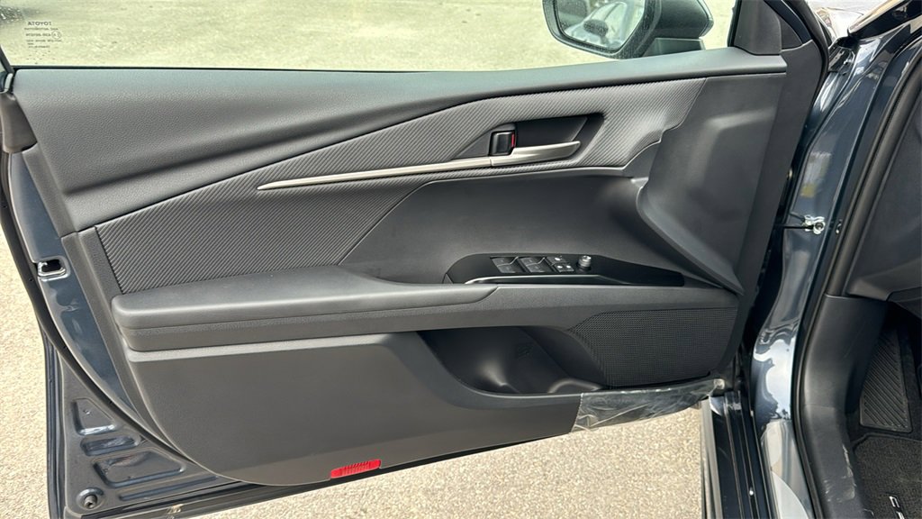 New 2026 Toyota Camry SE image 13