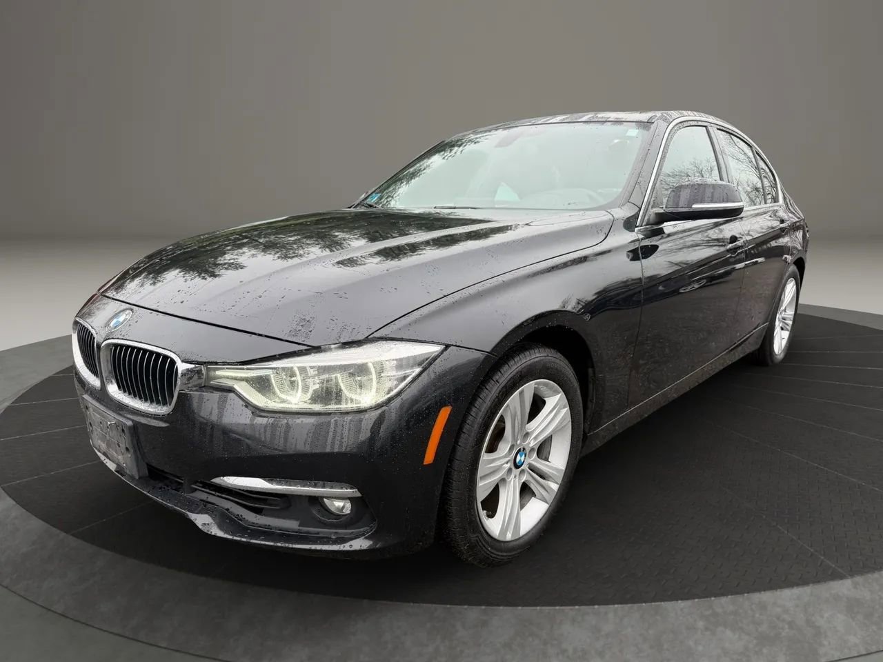 Used 2016 BMW 328i xDrive Sedan AWD/4WD image 1