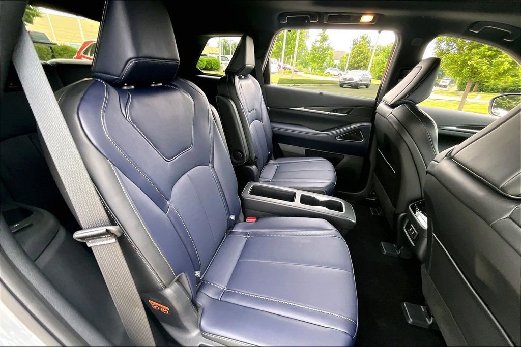 Certified 2026 INFINITI QX60 Sport w/ Dark Cargo Package AWD/4WD image 30