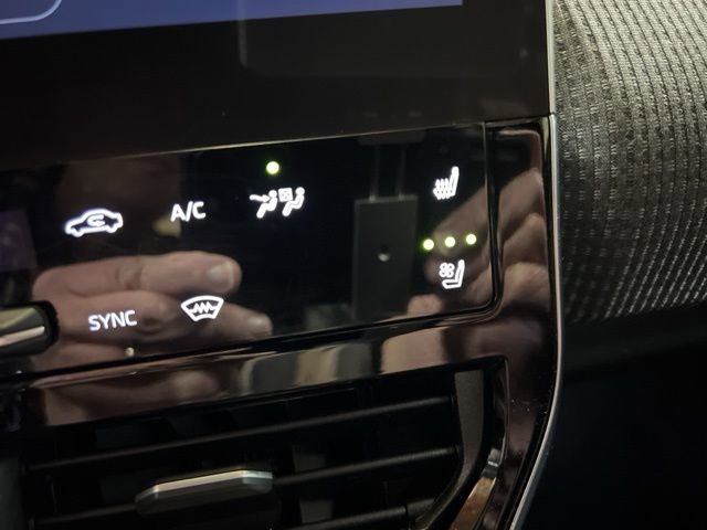 Used 2023 Subaru Solterra AWD image 36