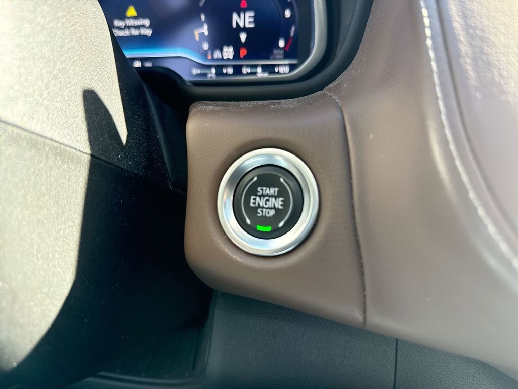 Used 2023 Chevrolet Tahoe High Country image 18