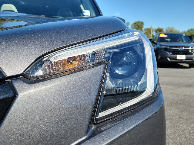 Certified 2023 Subaru Forester Limited AWD/4WD image 9