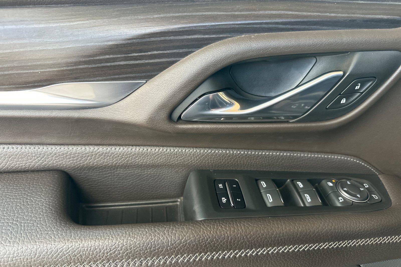 Certified 2021 GMC Yukon XL Denali image 11