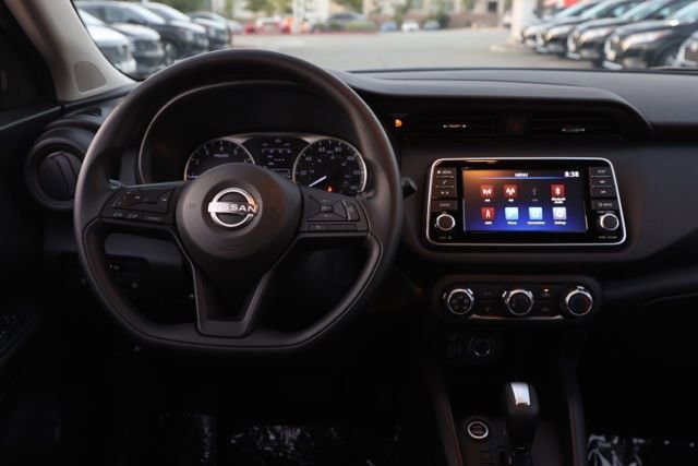 New 2025 Nissan Kicks Play S image 22