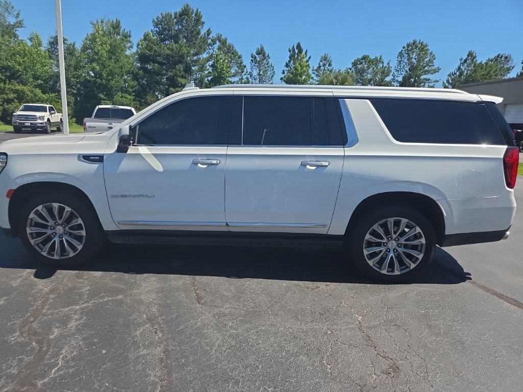 Used 2021 GMC Yukon XL Denali w/ Denali Premium Package RWD image 28