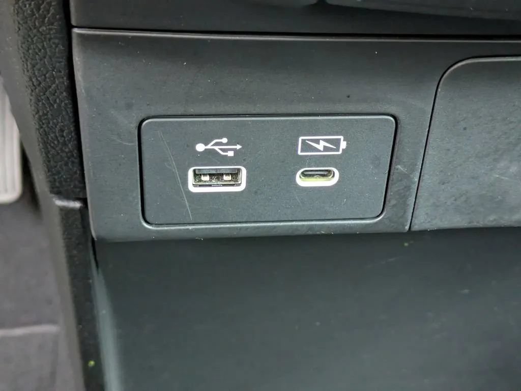 Used 2025 Honda Odyssey Sport-L image 27