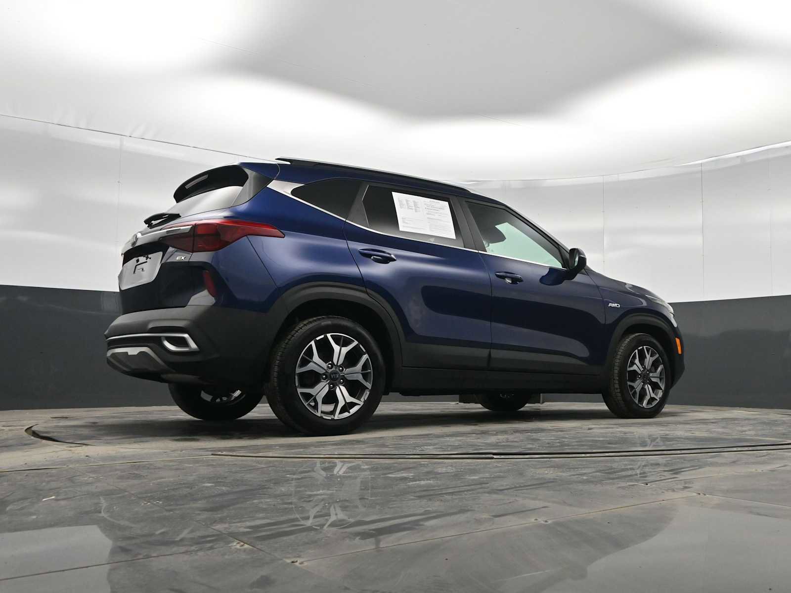 Used 2021 Kia Seltos EX image 36