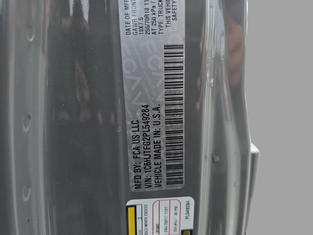 Used 2023 Jeep Gladiator Overland w/ LED Lighting Group AWD/4WD image 35