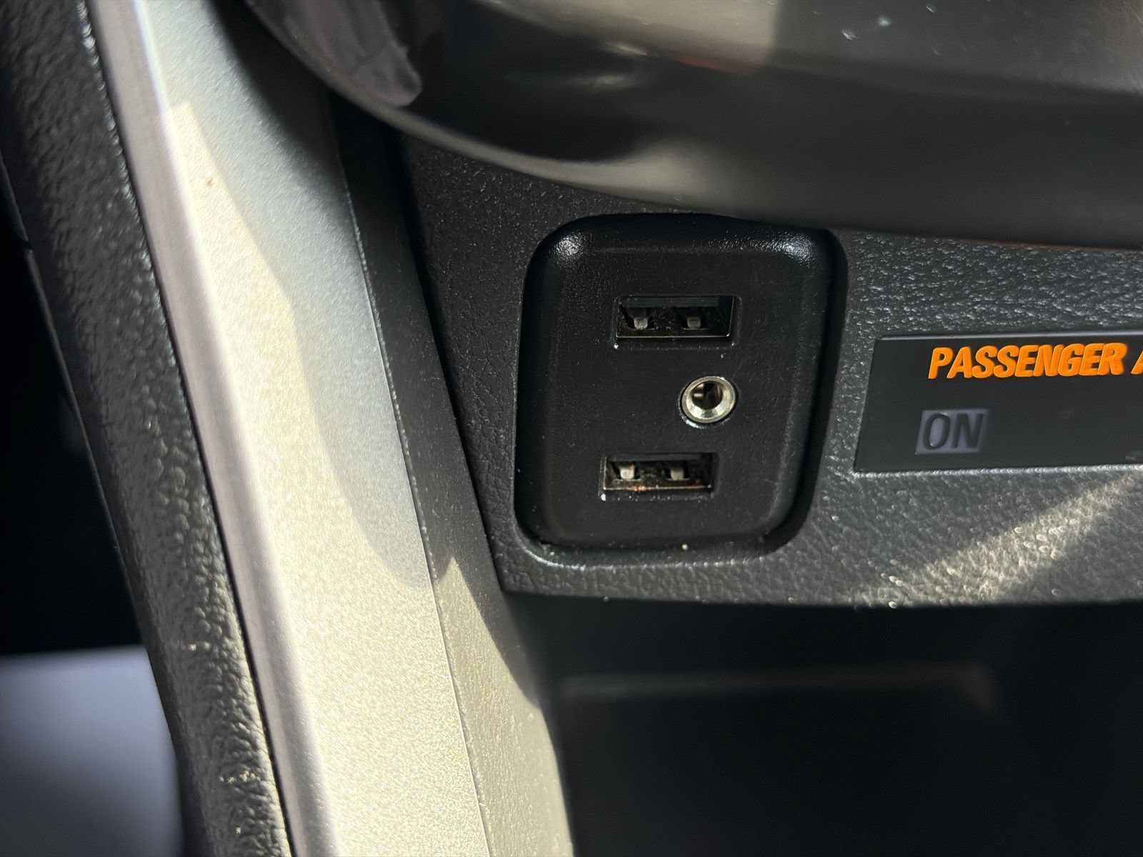 Used 2019 Chevrolet Trax LT w/ LT Convenience Package AWD/4WD image 34