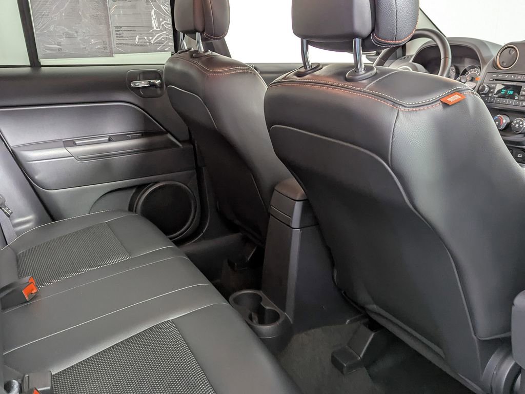 Used 2016 Jeep Compass 75th Anniversary w/ Power Value Group image 36