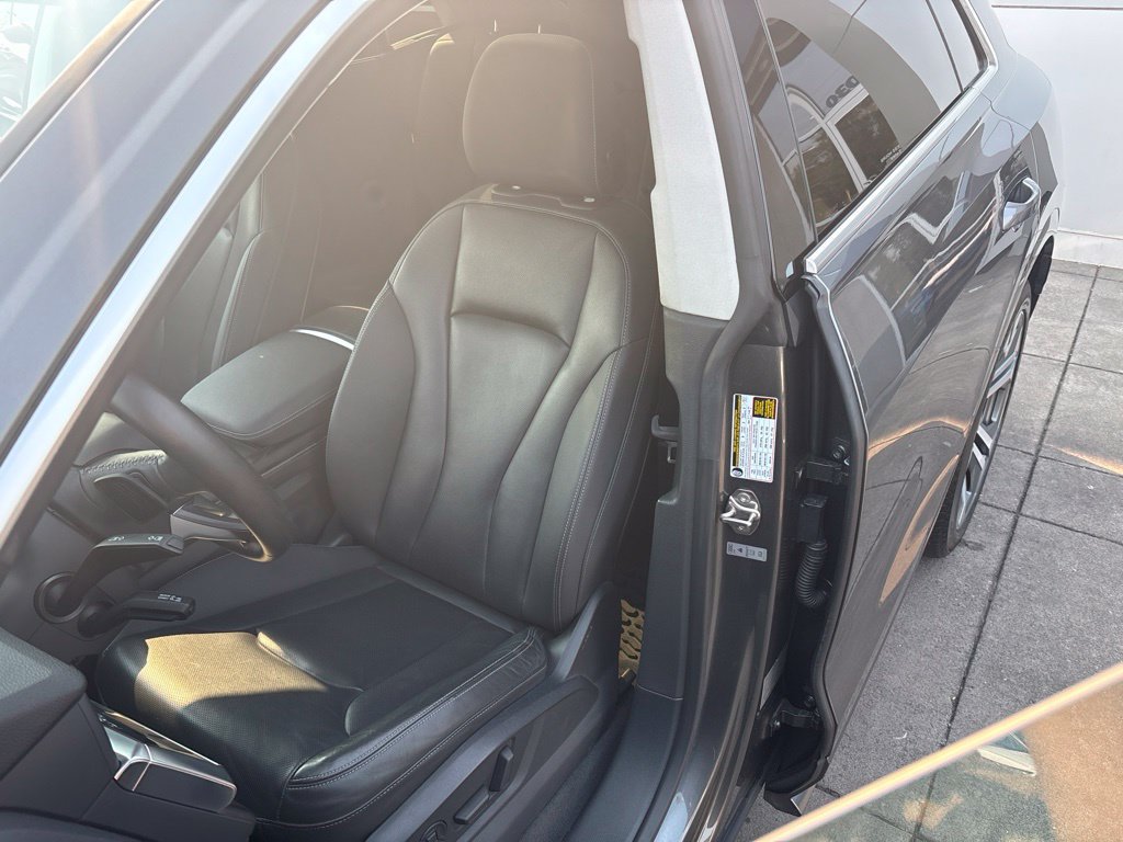 Used 2019 Audi Q8 Premium Plus AWD/4WD image 12