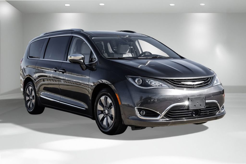 Used 2019 Chrysler Pacifica Limited w/ Advanced Safetytec Group image 8