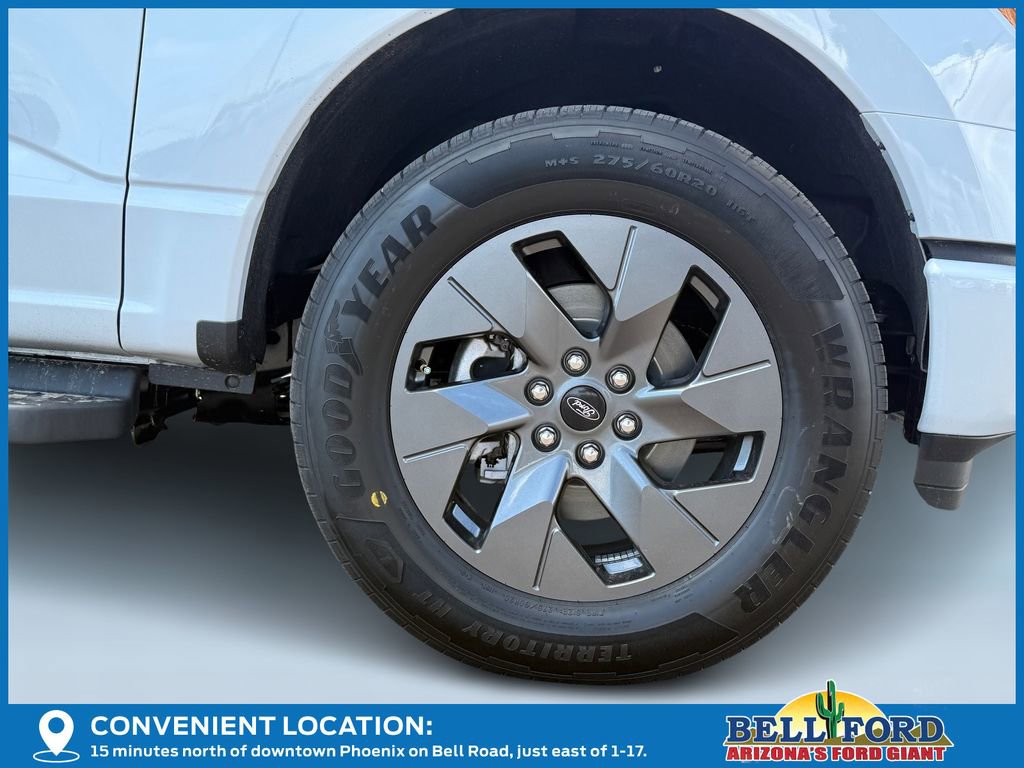 New 2025 Ford F150 Lightning Flash AWD/4WD image 9