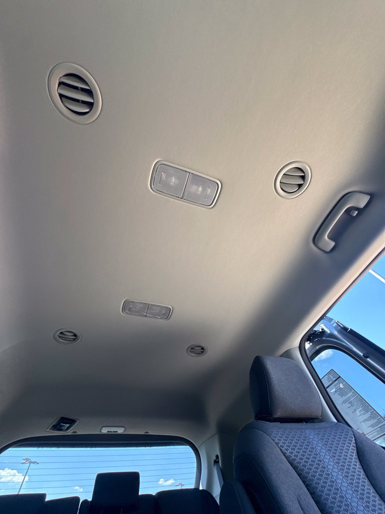 New 2027 Kia Carnival LX FWD image 23