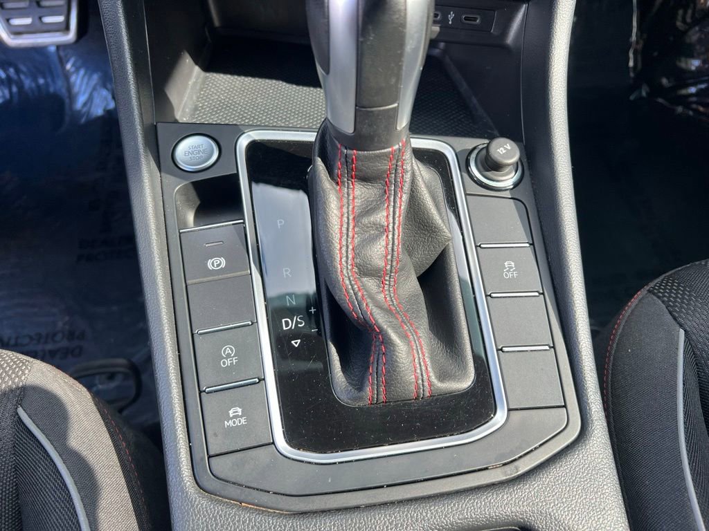 Used 2020 Volkswagen Jetta GLI FWD image 39