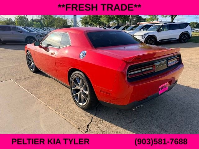 Used 2022 Dodge Challenger GT image 9