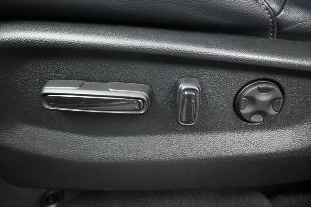 Used 2017 Honda CR-V EX-L image 31
