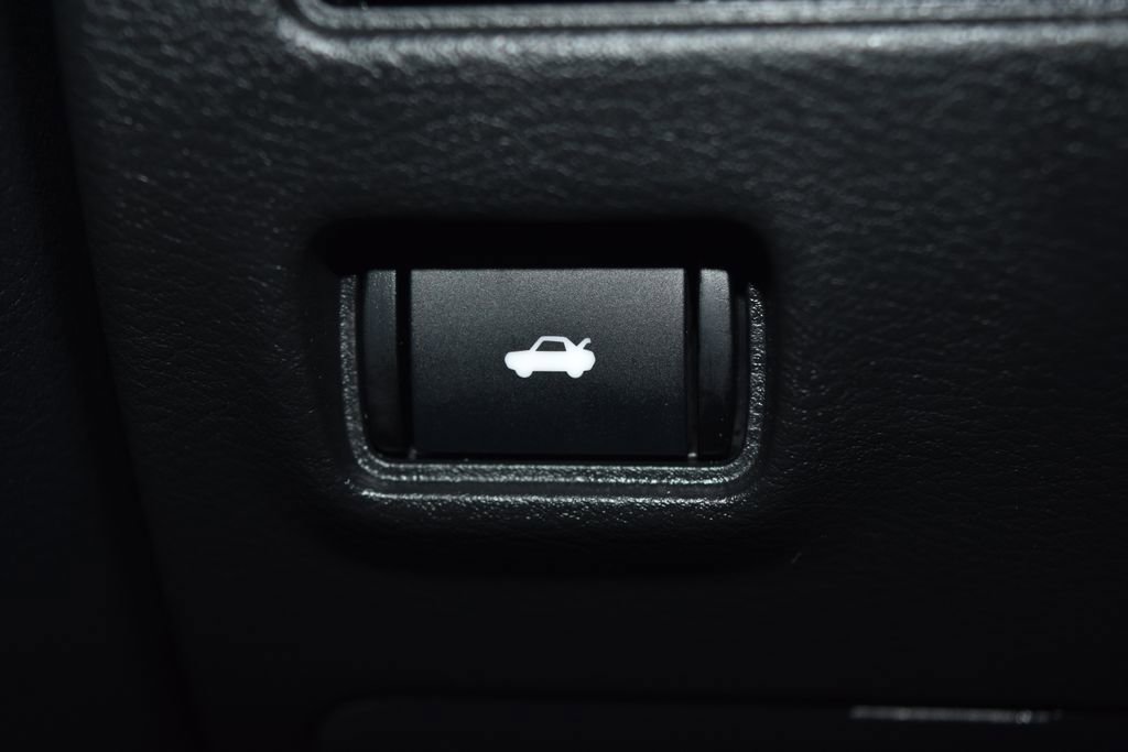 Certified 2024 Nissan Sentra SV image 16