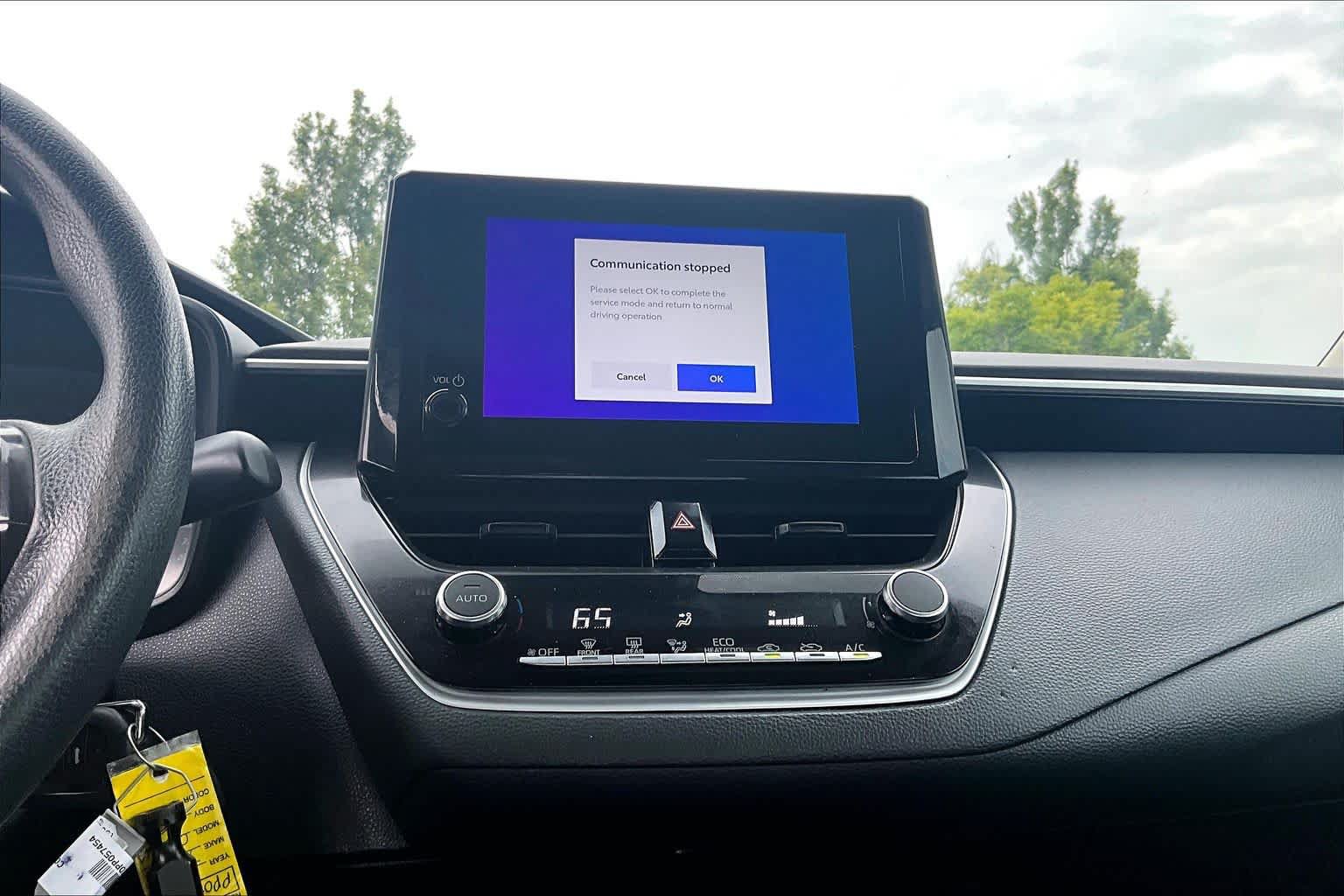 Used 2023 Toyota Corolla LE FWD image 35