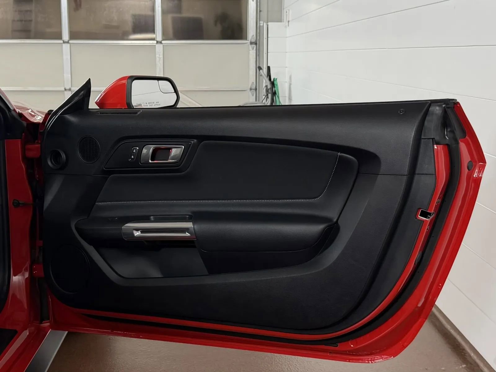 Used 2019 Ford Mustang GT w/ Equipment Group 301A RWD image 30