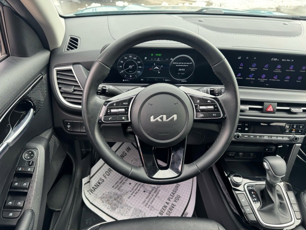 Used 2024 Kia Seltos EX image 13