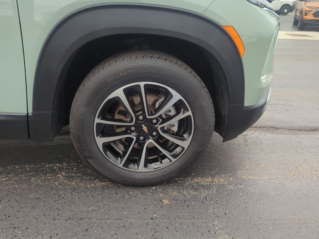 Certified 2025 Chevrolet TrailBlazer LT w/ LT Cold Weather Package image 11